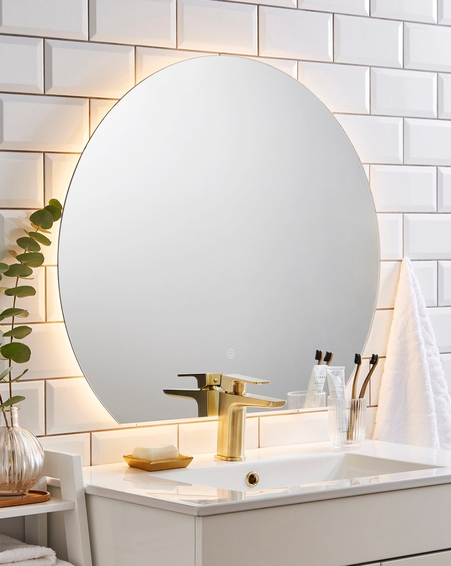 Eclipse 800x700mm Mirror