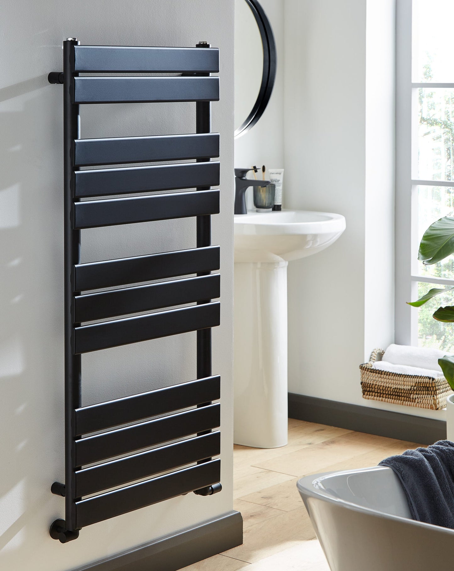 Memphis 500x800mm Matt Black
